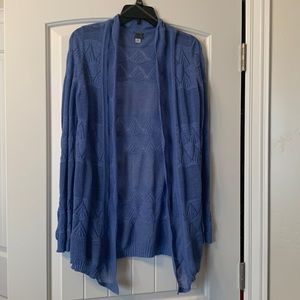 Long sleeve knit top